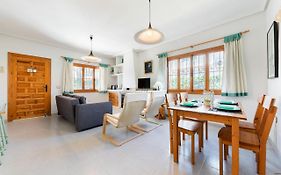Chalet Mayor Zenia Beach