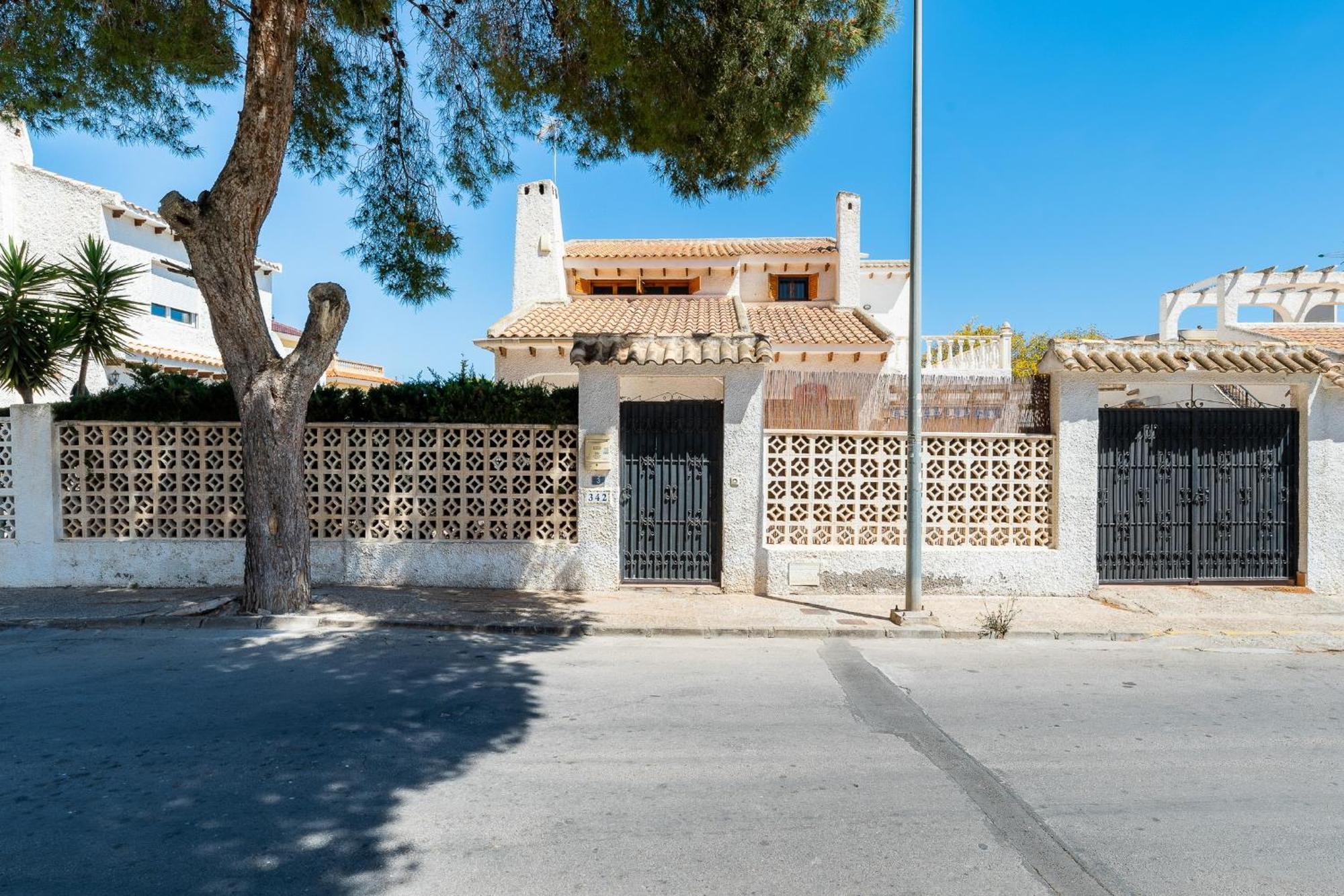 Chalet Mayor Zenia Beach Orihuela Exterior photo